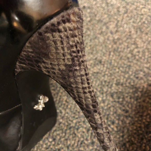 Simply Vera Size 8 heels - Picture 4 of 7